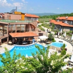 Тристаен апартамент в с. Кошарица, Област Бургас - 94 кв.м за 472 €/кв.м - Снимка #1