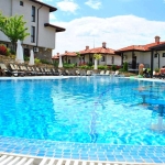 Тристаен апартамент в с. Кошарица, Област Бургас - 130 кв.м за 506 €/кв.м - Снимка #1