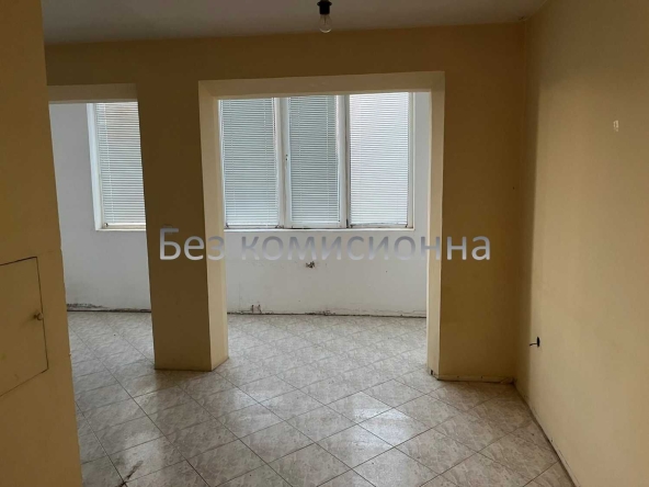 Тристаен апартамент в Варна, Завод Дружба - 72 кв.м за 2556 €/кв.м - Снимка #1