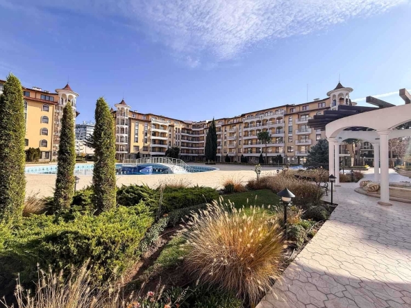 Двустаен апартамент в к.к. Слънчев бряг - 60 кв.м за 1550 €/кв.м - Снимка #1