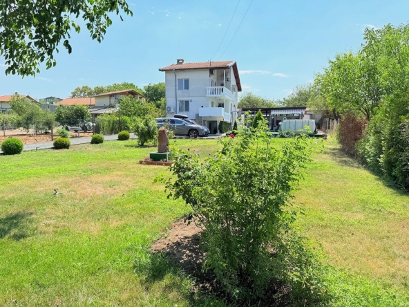 Къща в с. Изворище, Област Бургас - 140 кв.м за 579 €/кв.м - Снимка #1