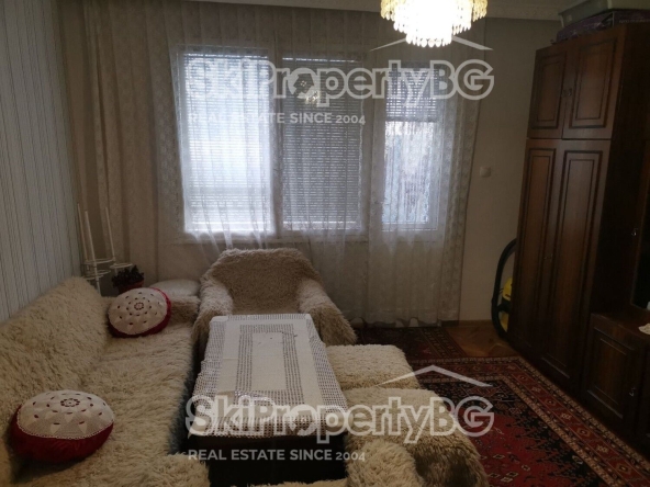 Тристаен апартамент в Дупница - 62 кв.м за 428 €/кв.м - Снимка #1