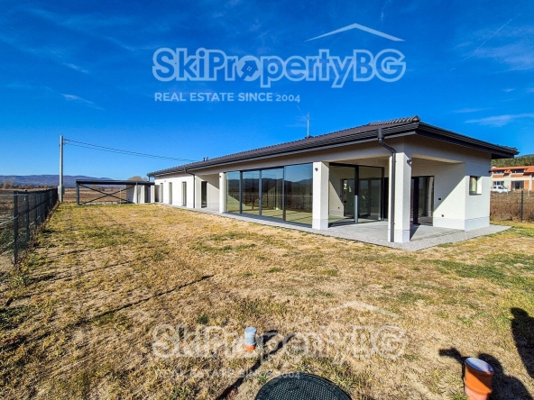 Къща в с. Рельово, Област София-област - 256 кв.м за 1008 €/кв.м - Снимка #1