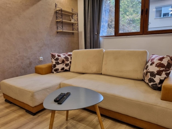 Дава се под наем Двустаен апартамент в Пловдив, Кършияка - 60 кв.м за 350 € - Снимка #1