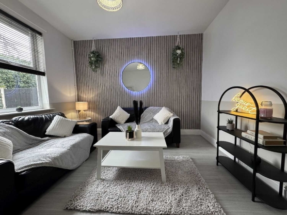 Дава се под наем Двустаен апартамент в София, Център - 64 кв.м за 397.8 € - Снимка #1