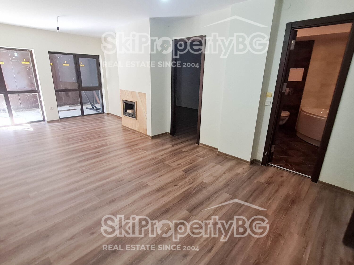 Двустаен апартамент в Банско - 52 кв.м за 866 €/кв.м - Снимка #1