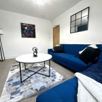 Дава се под наем Двустаен апартамент в София, Център - 65 кв.м за 408 € - Снимка #1