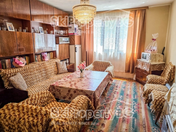 Етаж от къща в Самоков - 75 кв.м за 666 €/кв.м - Снимка #1