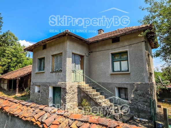 Къща в с. Райово, Област София-област - 213 кв.м за 423 €/кв.м - Снимка #1