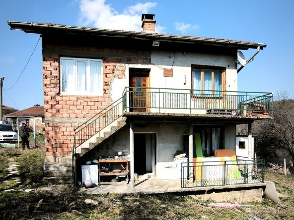 Къща в с. Костенци, Област Монтана - 100 кв.м за 169 €/кв.м - Снимка #1