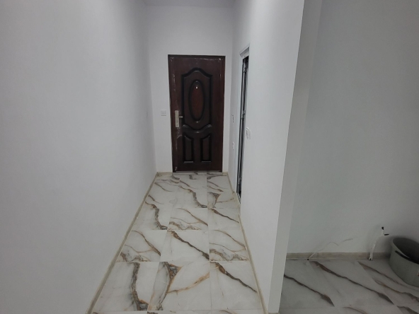 Двустаен апартамент в Разград, Абритус - 64 кв.м за 1219 €/кв.м - Снимка #1