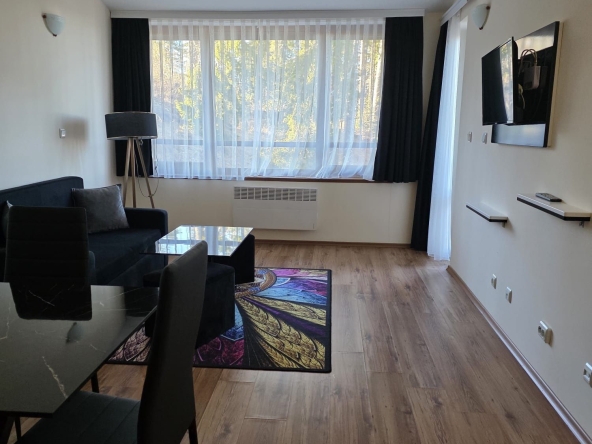 Дава се под наем Двустаен апартамент в к.к. Пампорово - 65 кв.м за 119.34 € - Снимка #1