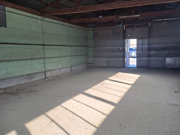 Дава се под наем Склад в Разград, Бели Лом - 300 кв.м за 370.77 € - Снимка #1