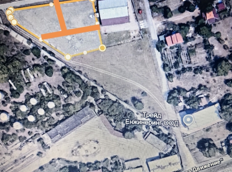 Парцел в Хасково, Промишлена зона - Изток - 600 кв.м за 56 €/кв.м - Снимка #1