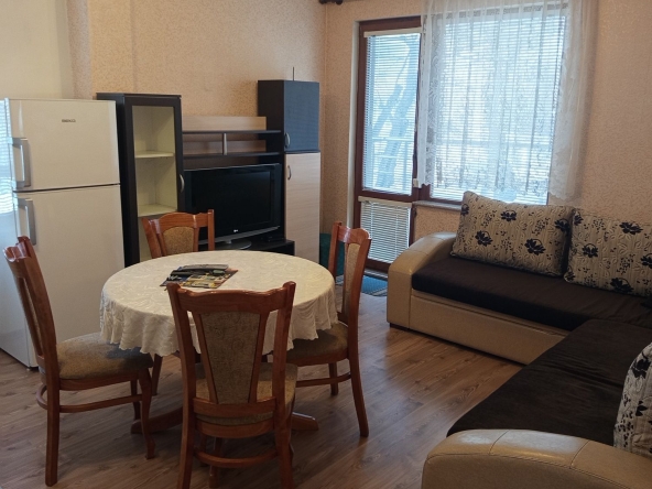 Дава се под наем Двустаен апартамент в Пловдив, Южен - 54 кв.м за 378.93 € - Снимка #1