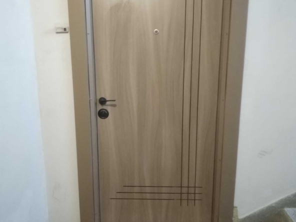 Дава се под наем Тристаен апартамент в София, Младост 1 - 80 кв.м за 687.99 € - Снимка #1