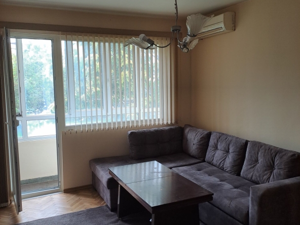 Дава се под наем Двустаен апартамент в Варна, Базар Левски - 68 кв.м за 457.47 € - Снимка #1