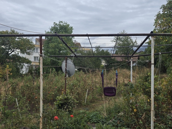 Парцел в София, Горна баня - 1337 кв.м за 164 €/кв.м - Снимка #1