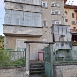 Етаж от къща в Ловеч, Широк център - 80 кв.м за 1161 €/кв.м - Снимка #1