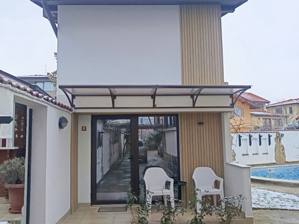 Дава се под наем Мезонет в Варна, м-т Евксиноград - 40 кв.м за 398.82 € - Снимка #1