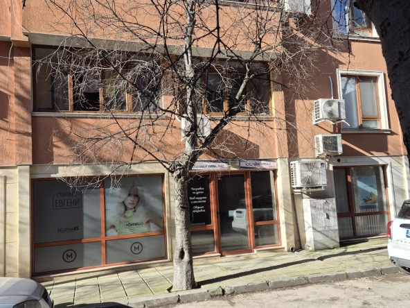 Офис в к.к. Слънчев ден - 35 кв.м за 1268 €/кв.м - Снимка #1