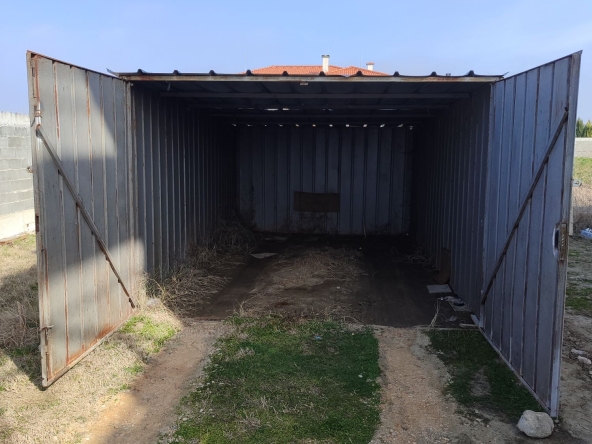 Гараж / Паркомясто в Пловдив, Тракия - 15 кв.м за 17 €/кв.м - Снимка #1