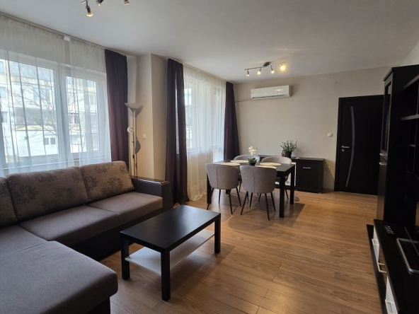 Дава се под наем Тристаен апартамент в София, Гоце Делчев - 115 кв.м за 897.6 € - Снимка #1