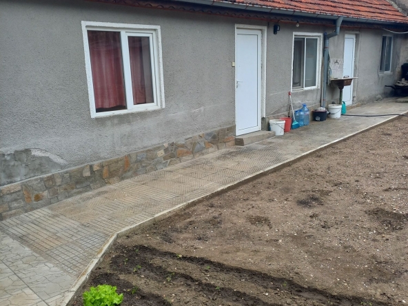 Дава се под наем Къща в с. Браниполе, Област Пловдив - 60 кв.м за 99.45 € - Снимка #1