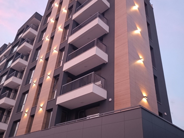 Дава се под наем Гараж / Паркомясто в Пловдив, Въстанически - 12 кв.м за 89.76 € - Снимка #1