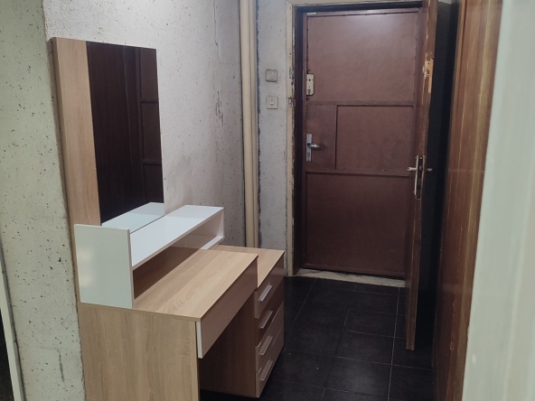 Дава се под наем Двустаен апартамент в Враца, Дъбника - 70 кв.м за 248.88 € - Снимка #1