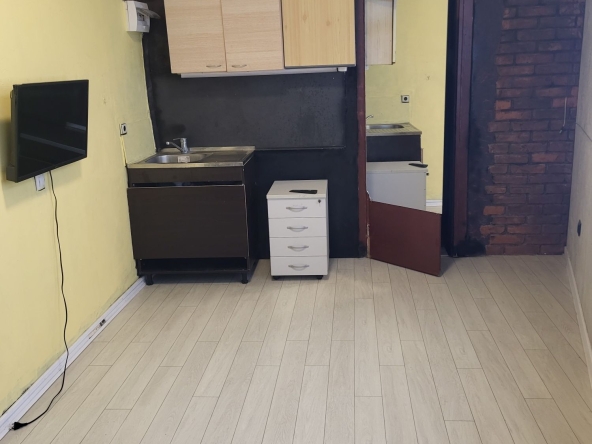 Дава се под наем Едностаен апартамент в София, Лозенец - 20 кв.м за 359.04 € - Снимка #1
