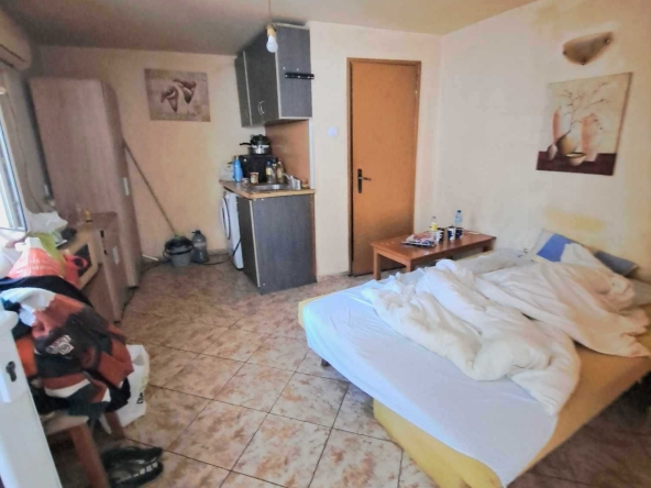 Едностаен апартамент в Варна, Колхозен пазар - 20 кв.м за 1810 €/кв.м - Снимка #1