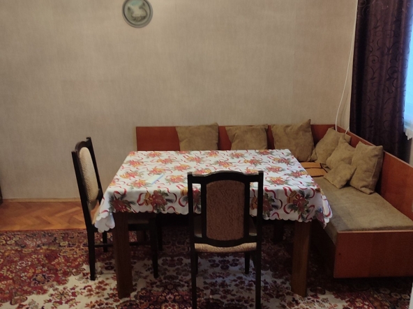 Дава се под наем Тристаен апартамент в Силистра, Римска гробница - 100 кв.м за 373.83 € - Снимка #1