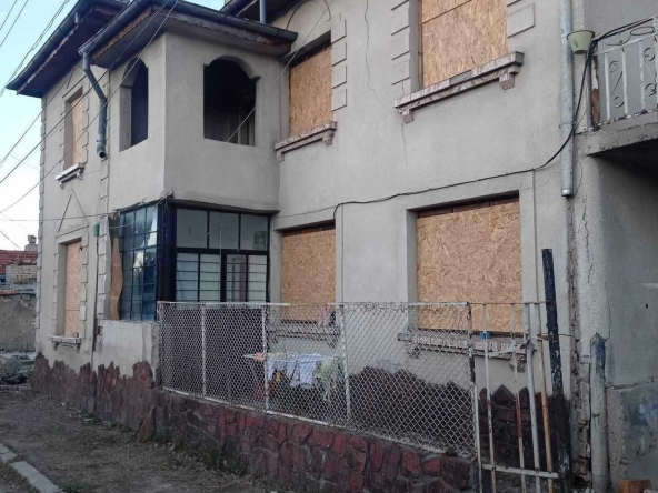 Къща в Търговище, Малчо Малчев - 160 кв.м за 383 €/кв.м - Снимка #1