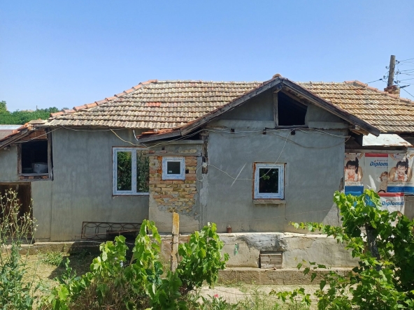 Къща в Шумен, Еверест - 112 кв.м за 150 €/кв.м - Снимка #1