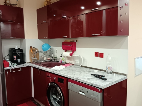 Тристаен апартамент в Варна, Кайсиева градина - 86 кв.м за 2094 €/кв.м - Снимка #1