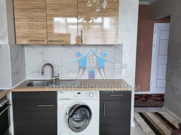 Тристаен апартамент в Шумен, Пазара - 68 кв.м за 1688 €/кв.м - Снимка #1