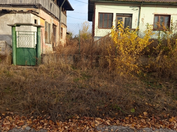 Промишлена сграда в с. Гъмзово, Област Видин - 51 кв.м за 130 €/кв.м - Снимка #1