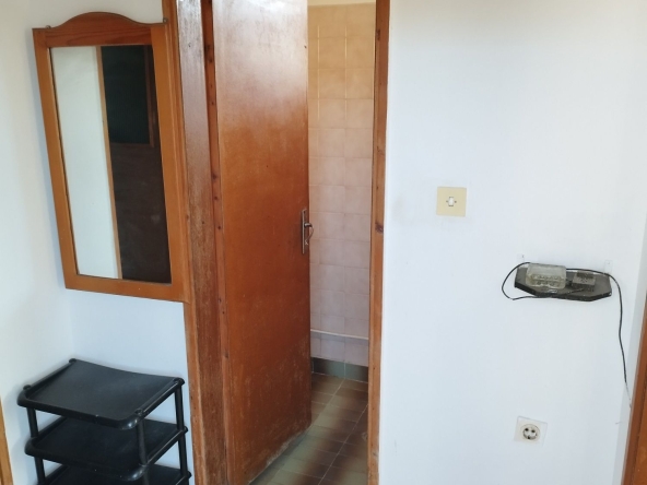 Дава се под наем Етаж от къща в Бургас, Лозово - 60 кв.м за 178.5 € - Снимка #1