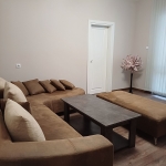 Дава се под наем Тристаен апартамент в Русе, Търговия на едро - 95 кв.м за 510 € - Снимка #1