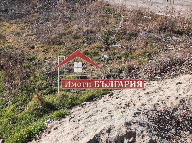 Парцел в Карлово - 359 кв.м за 79 €/кв.м - Снимка #1