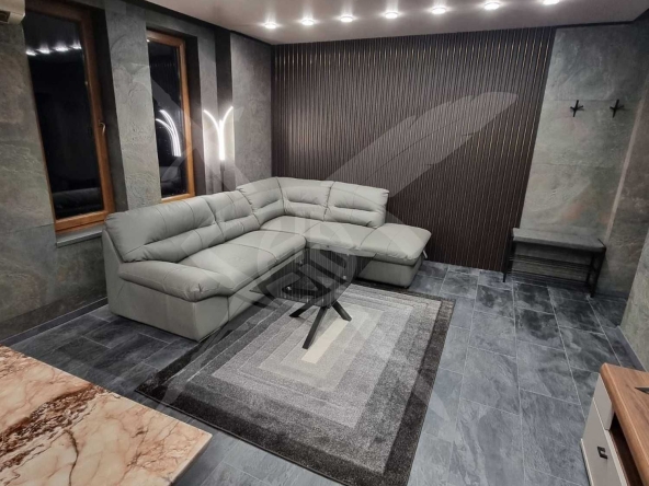 Двустаен апартамент в София, Център - 66 кв.м за 5137 €/кв.м - Снимка #1