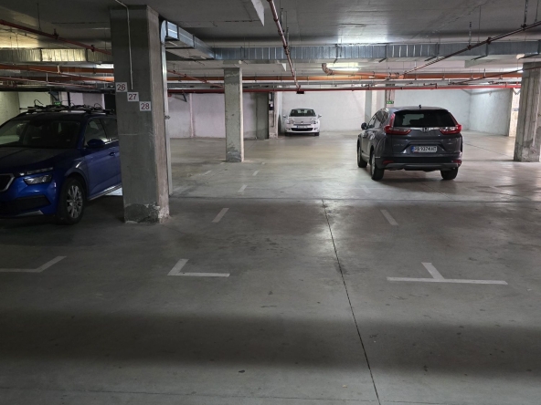 Дава се под наем Гараж / Паркомясто в Пловдив, Младежки Хълм - 20 кв.м за 61.2 € - Снимка #1