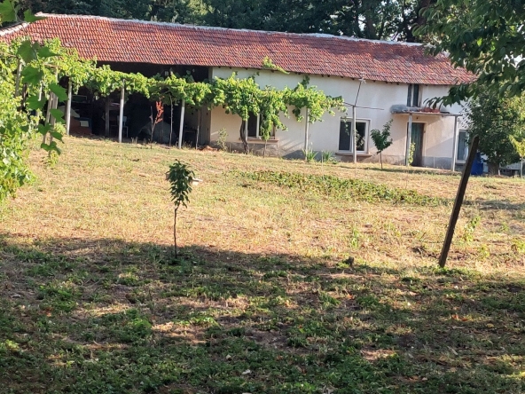 Къща в с. Згалево, Област Плевен - 150 кв.м за 170 €/кв.м - Снимка #1