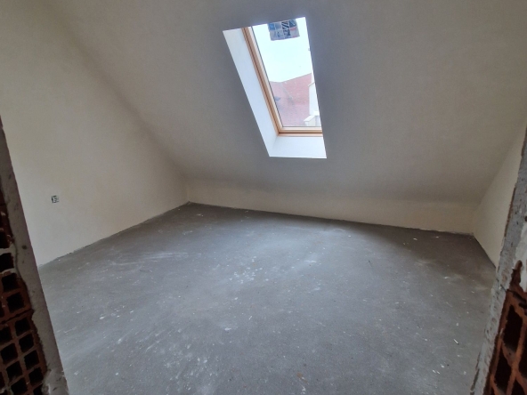 Тристаен апартамент в Свиленград - 130 кв.м за 1000 €/кв.м - Снимка #1