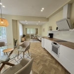 Дава се под наем Тристаен апартамент в Стара Загора, Център - 100 кв.м за 612 € - Снимка #1