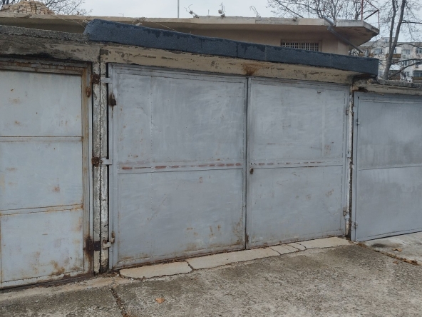 Гараж / Паркомясто в Разград, Орел - 1111 кв.м за 19 €/кв.м - Снимка #1