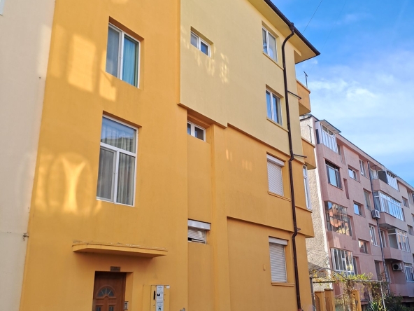 Къща в Поморие - 224 кв.м за 1697 €/кв.м - Снимка #1