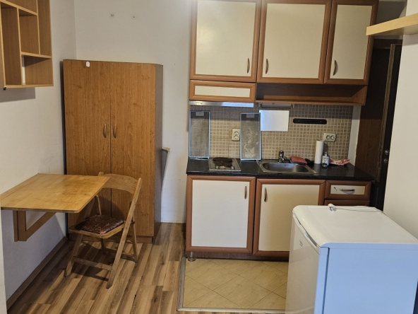 Дава се под наем Ателие в София, Дървеница - 12 кв.м за 204 € - Снимка #1