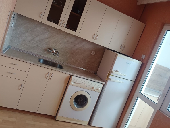 Дава се под наем Двустаен апартамент в Плевен, Дружба 4 - 60 кв.м за 229.5 € - Снимка #1